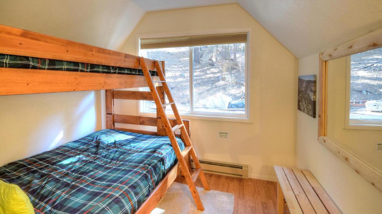 Hawks Nest Lodge โยเซมิตีเวสต์ ภายนอก รูปภาพ